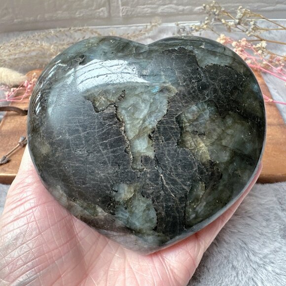 Beautiful Large Labradorite Heart - Picture 2 of 7